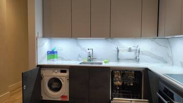 Fridge, microwave, oven, dishwasher