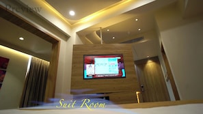 Suite de lujo | Baño | Regadera, pantuflas, toallas, jabón 