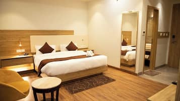 Premium Room, City View | 1 bedroom, in-room safe, desk, laptop workspace