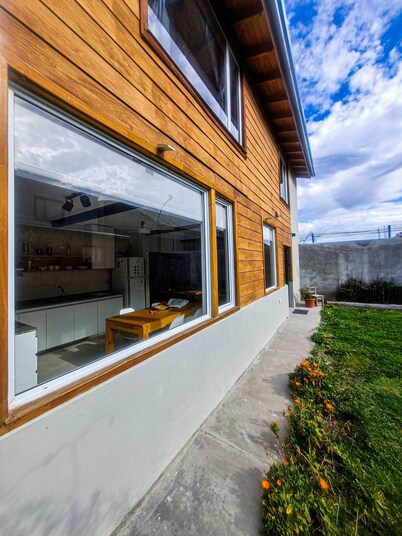 Charming 2-bedroom house in tranquil Esquel with WiFi