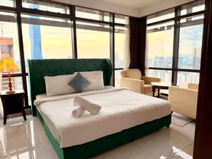 Apartament familiar, 2 dormitoris, 2 banys, vistes a la ciutat | Roba de llit d'alta qualitat i caixa forta a l'habitació 