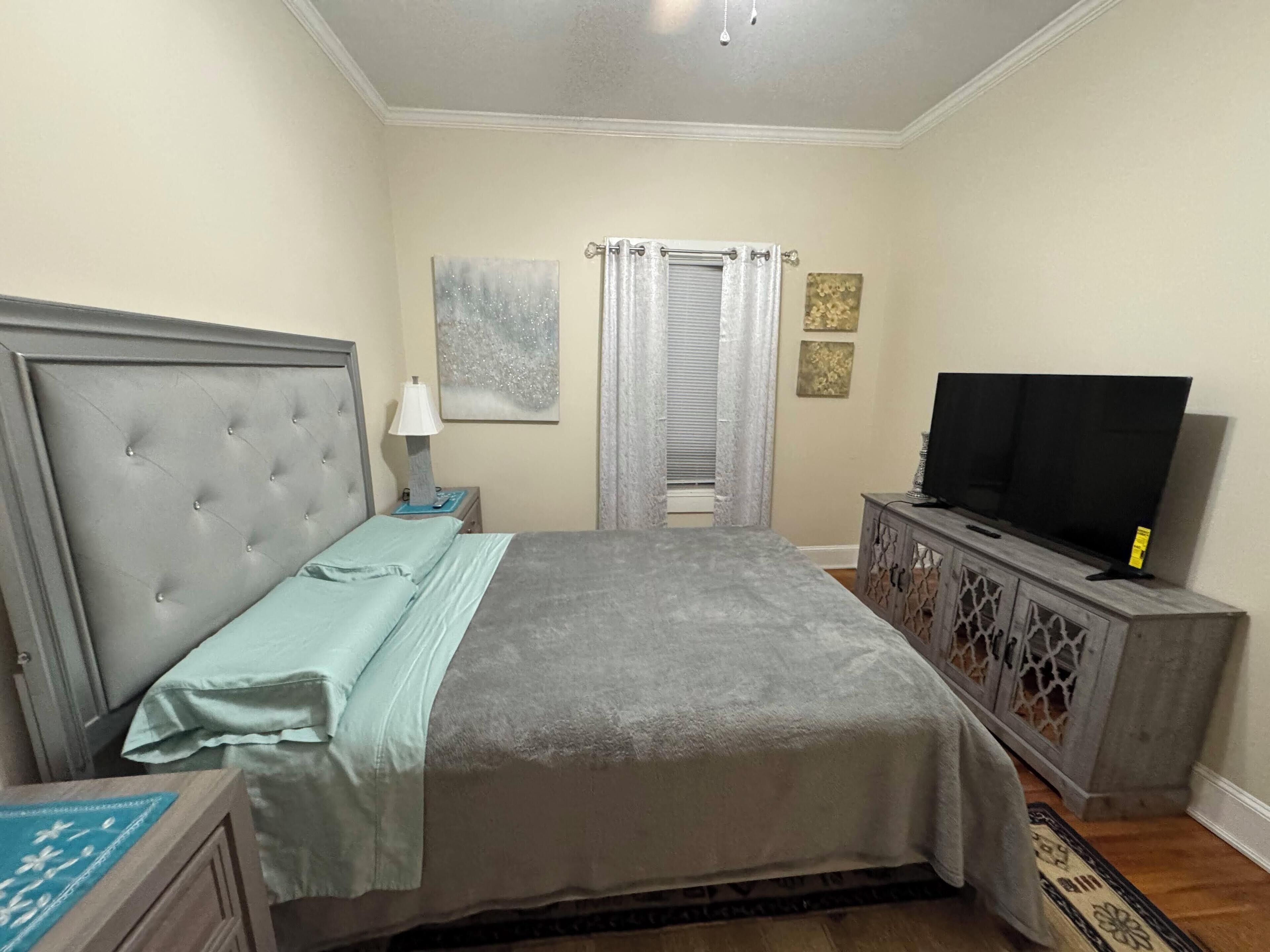 3 bedrooms, WiFi, bed sheets