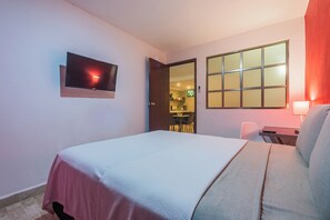 2 quartos, ferros/tábuas de passar roupa, Wi-Fi, roupa de cama