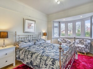 3 makuuhuonetta, ilmainen Wi-Fi, vuodevaatteet