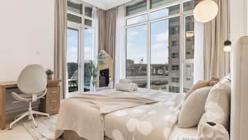 3 bedrooms, iron/ironing board, WiFi, bed sheets