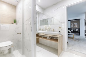 Shower, towels, soap, shampoo