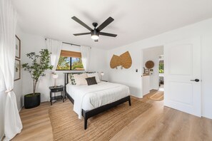 2 bedrooms, iron/ironing board, travel cot, free WiFi