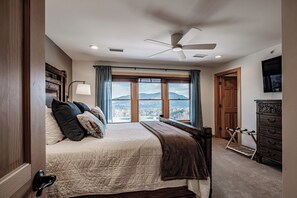 4 chambres, fer et planche à repasser, Wi-Fi, draps fournis