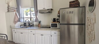 Cozy studio in lovely Vallejo with WiFi access