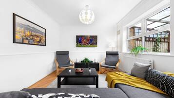 Smart TV, stereo, computer monitors