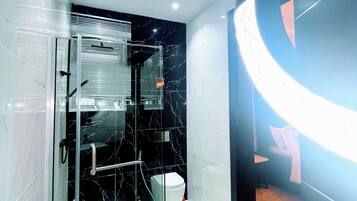 Family Villa, Kitchen, Garden Area | Bathroom | Towels, soap, toilet paper