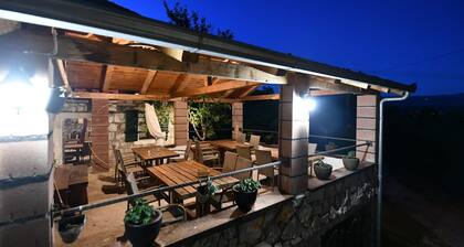 Precioso apartamento en Hrvace con WiFi