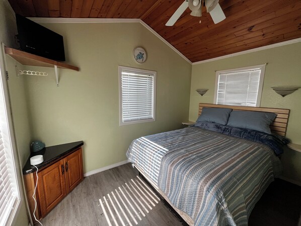 1 quarto, Wi-Fi de cortesia, roupa de cama