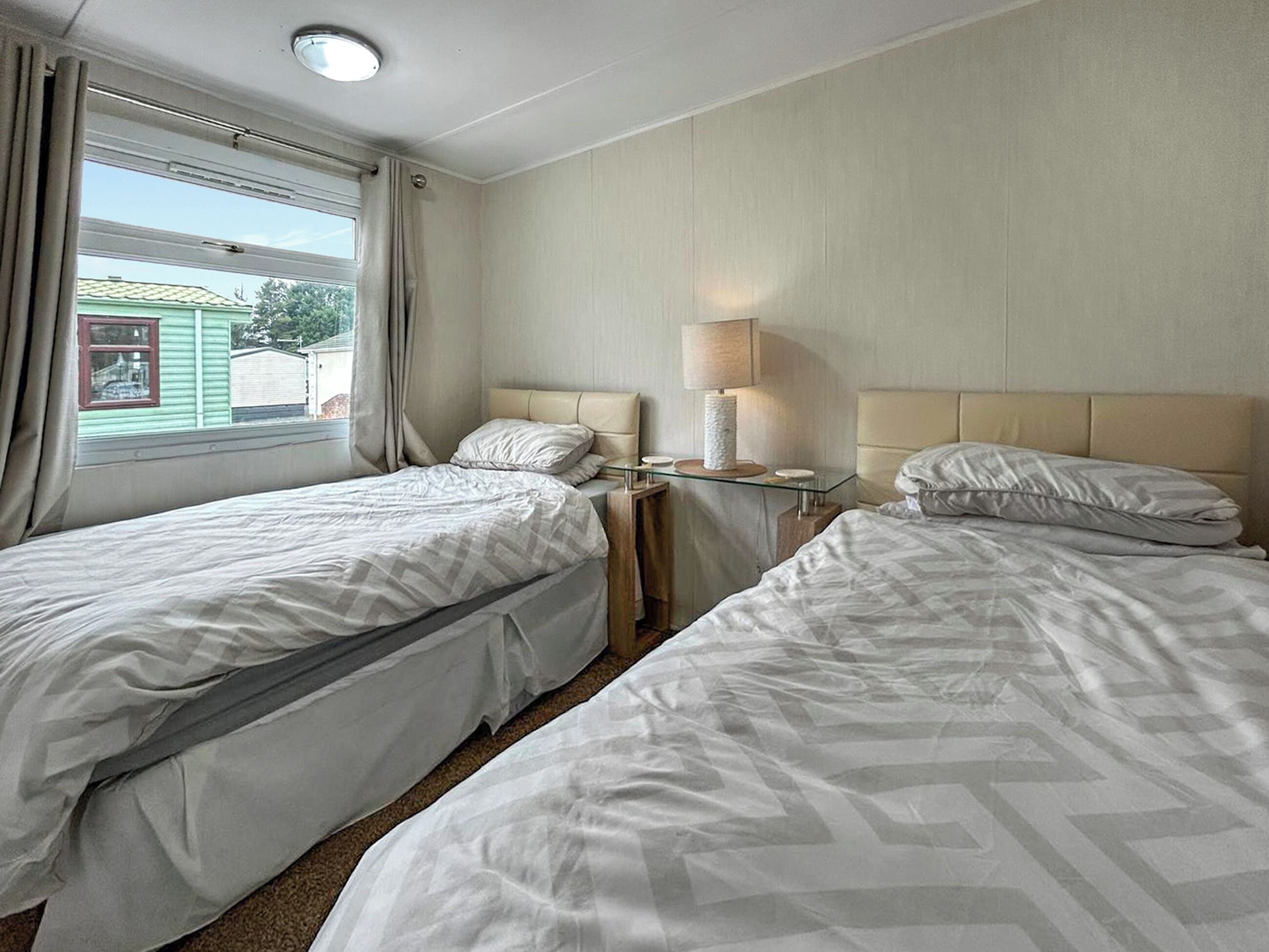 3 bedrooms, bed sheets