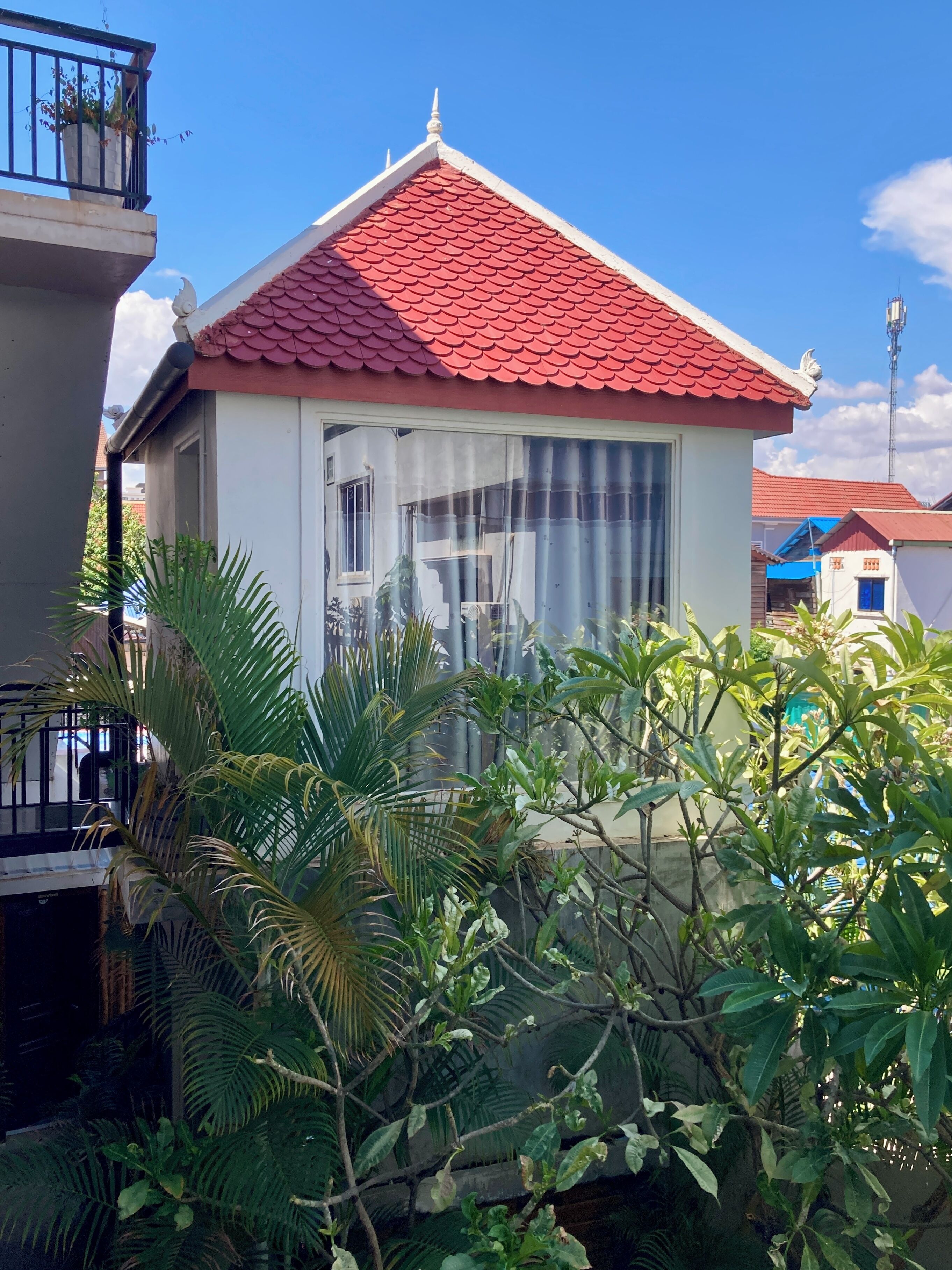 Deluxe Double Room, 1 King Bed, Non Smoking, Pool View | Terrace/patio