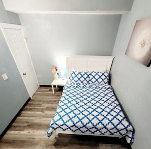 3 chambres, fer et planche Ă repasser, Wi-Fi gratuit, draps fournis