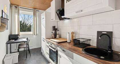 Newly renovated vacation apartment in Duisburg South - near the trade fair and Düsseldorf Airport