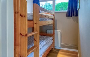 2 室のベッドルーム、アイロン / アイロン台、WiFi (無料)