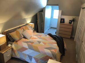 3 chambres, fer et planche Ă repasser, Wi-Fi gratuit, draps fournis