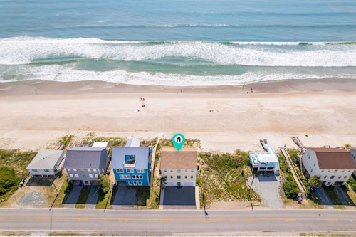 Beachfront, HotTub, Elevator, Hammocks, Pet & Familly Friendly