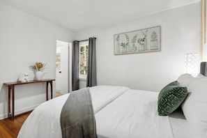 3 chambres, bureau, fer et planche à repasser, Wi-Fi gratuit