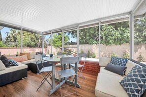 Interior - tsgv-monrovia1714-wos-is-5-2 (Monrovia)