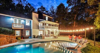Georgia Lakeside Getaway with Private Pool