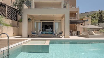 Villa superior, 4 habitaciones, alberca privada, vista al mar