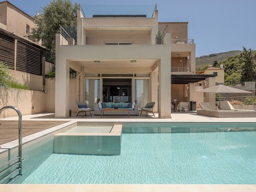 Adeste Seaview Villas