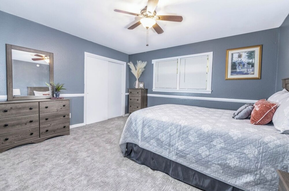 Fully Furnished and Bills Paid. House is located in Lubbock medical