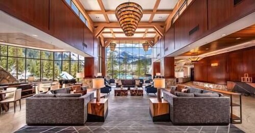 Cozy 1-BR Fireplace Suite in Olympic Valley at Everline Resort on the 4th Floor!