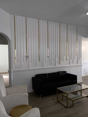 Interior - 3-bedroom house in welcoming Spartanburg with WiFi, AC (Spartanburg)