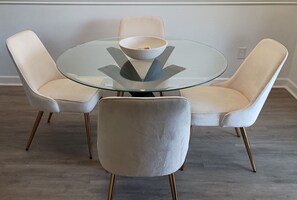 Dining - 3-bedroom house in welcoming Spartanburg with WiFi, AC (Spartanburg)