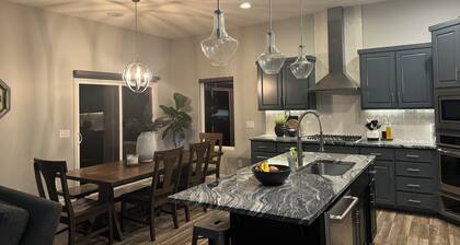 Spacious 4-bedroom house in Omaha/Gretna area