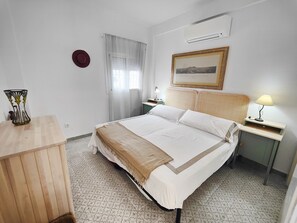 1 多间卧室、熨斗/熨衣板、免费 WiFi、床单