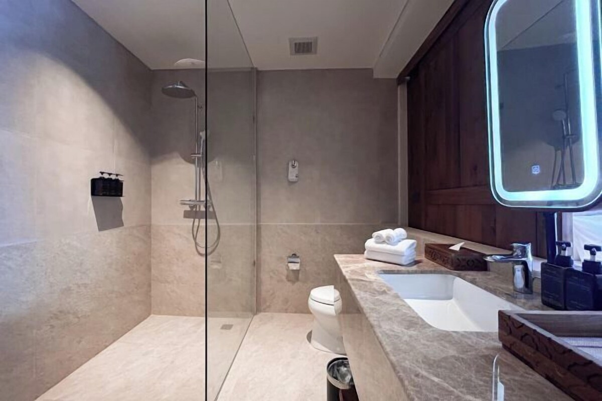 Baño | Regadera, regadera tipo lluvia, amenidades de baño gratuitas 