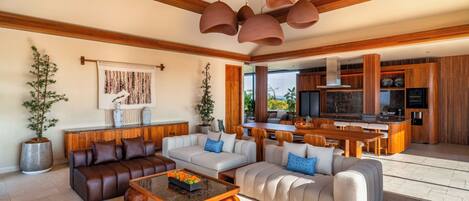 Presidential Suite | Living room | Smart TV