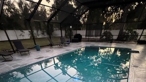 屋外プール、温水プール