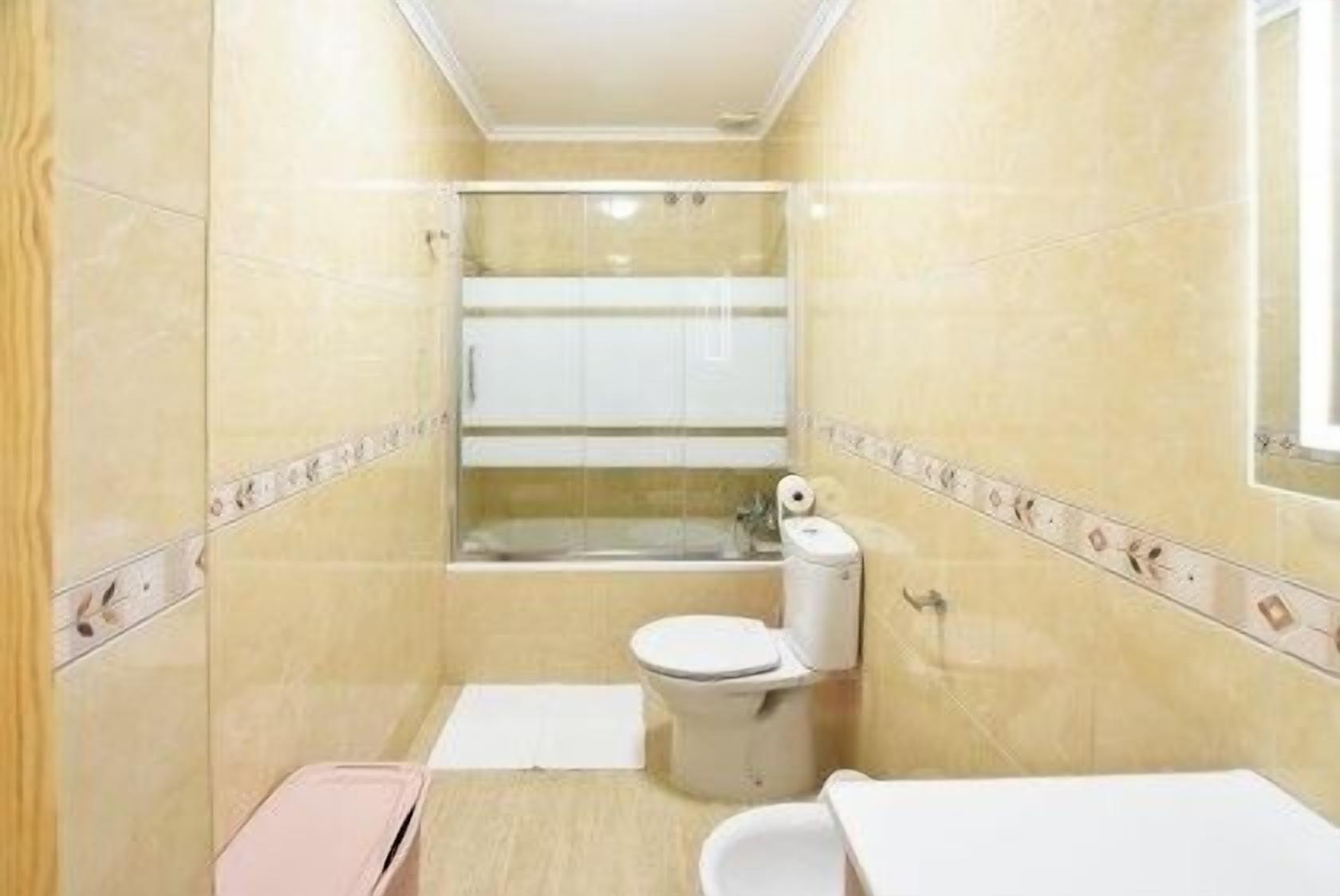 Hair dryer, towels
