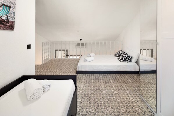 1 bedroom, iron/ironing board, free WiFi, bed sheets