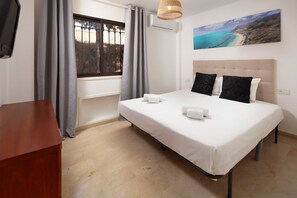 1 Schlafzimmer, Zimmersafe, Bügeleisen/Bügelbrett, kostenloses WLAN