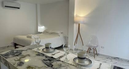 Sweet Studio: Cozy One-Bedroom with WiFi & AC, Just Steps from Punta Sal Beach!