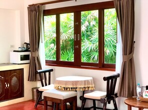 Luxury Suite, Pool View | Microwave - Khanom Seabeach (Khanom)