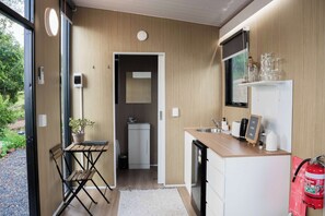 Fridge, microwave, stovetop, coffee/tea maker