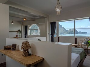 Superior Room, Beach View | Iron/ironing board, free WiFi, bed sheets - Payapa El Nido (El Nido)