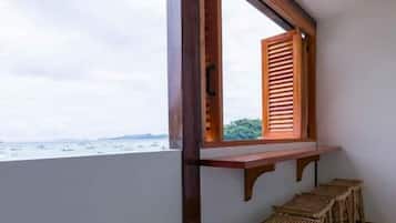 Habitación Deluxe, balcón, vista a la playa | Balcón
