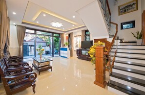 TV de tela plana 32 polegadas com canais a cabo, TV