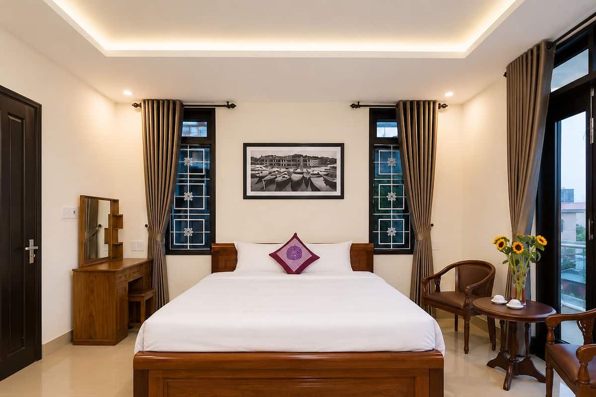Deluxe Room, Balcony, Garden View | Premium bedding, minibar, desk, blackout drapes