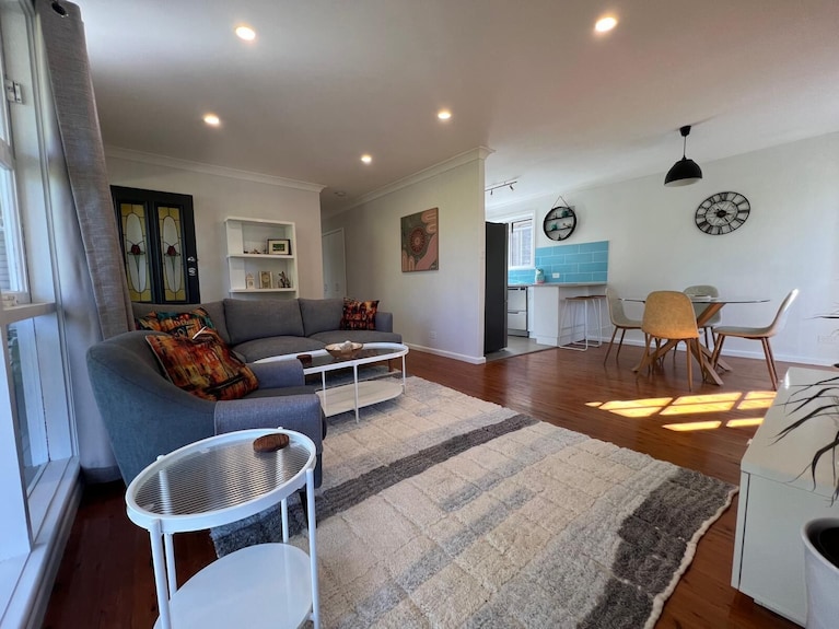 Verandah @ West Pennant Hills With Kingsize Bed And Off Street Parking - ホーンズビー