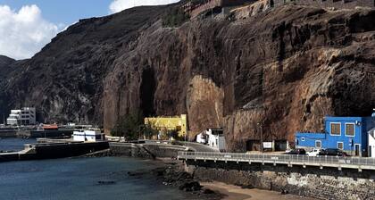 Vivelorural comfy apartment wifi & beach -Gáldar